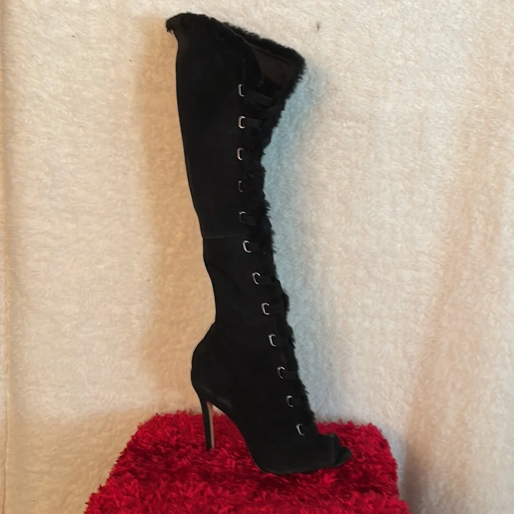 SCHULTZ. size 9B. High Style to the Knee. Black Boot - Picture 7 of 8